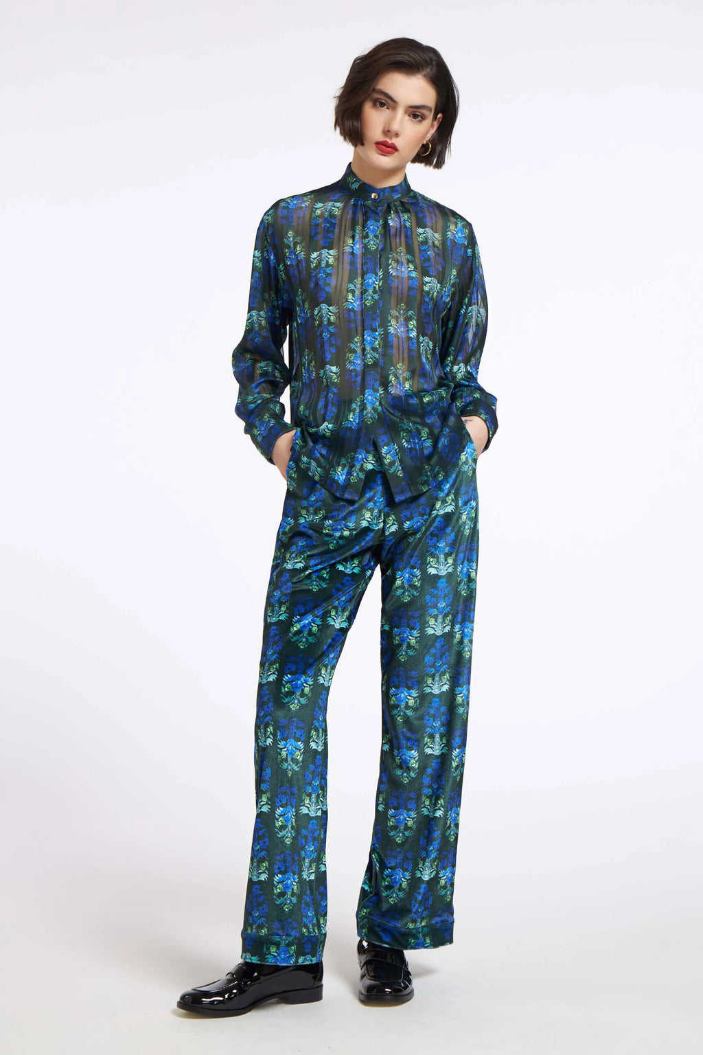 Shimmering Shirt Stiches Green