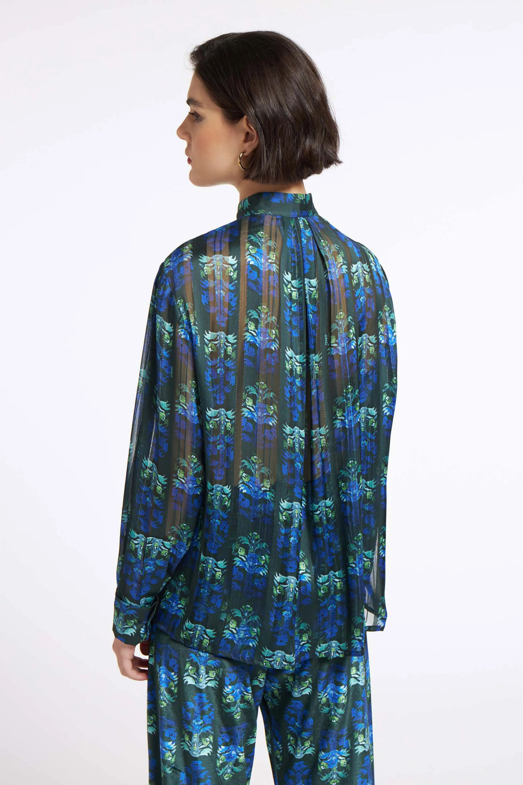 Shimmering Shirt Stiches Green